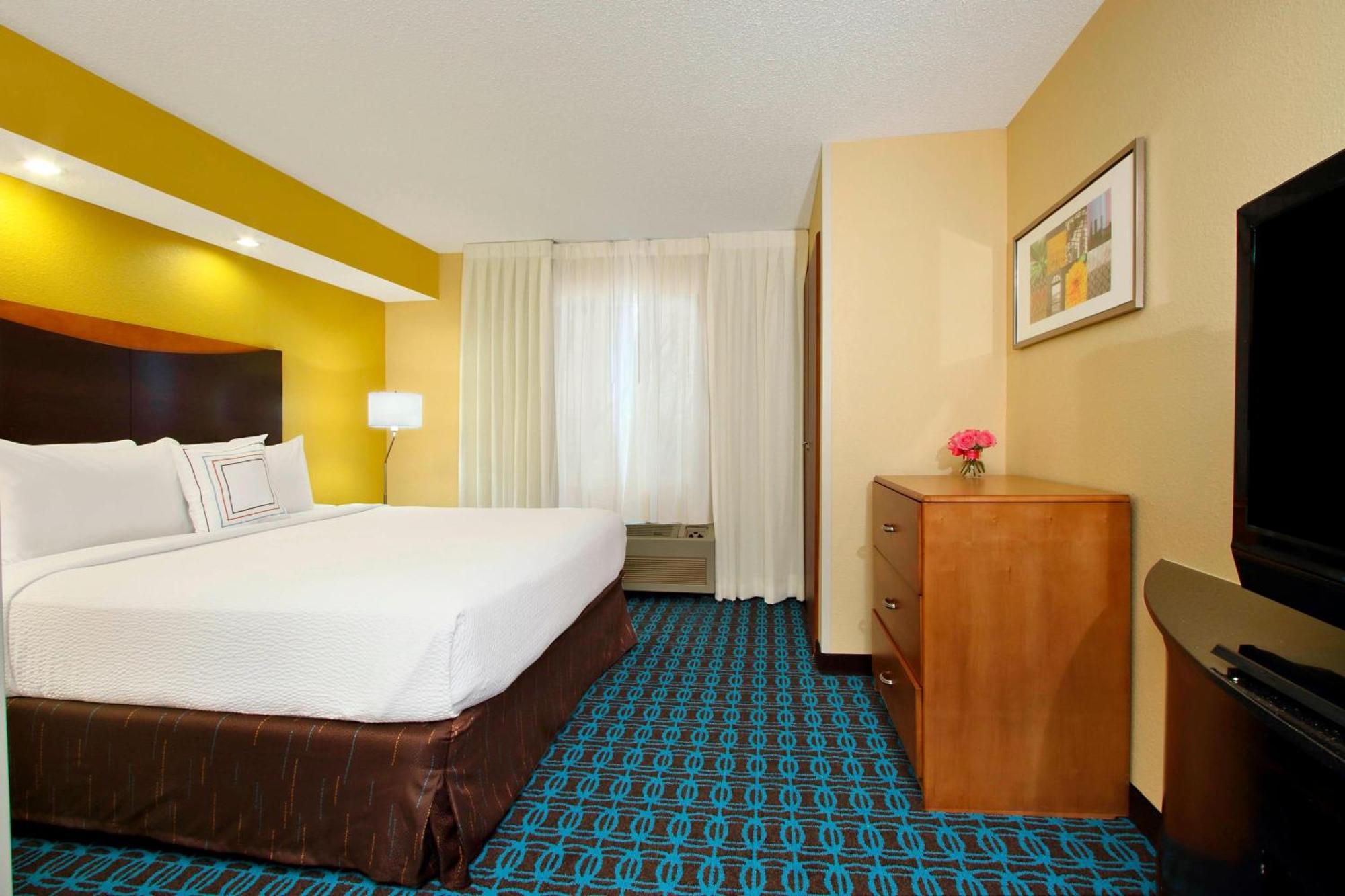 Hotel Fairfield & South Colorado Springs
